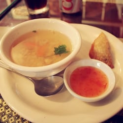 Sawatdee Thai Cuisine - Lunch special: soup of the day/"appetizer"