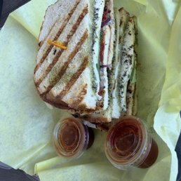 Chicken Pesto Sandwich Chicken Pesto Sandwich