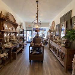 Home Crush Store - View back to front of store