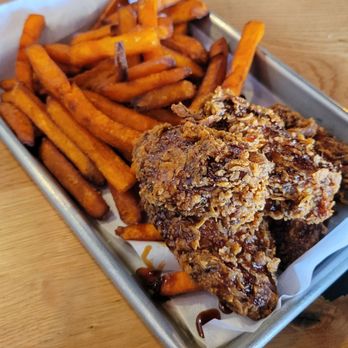 Chick & Burger - Soy Garlic Fried Chicken Wings - Chicken Wings Near Me - Los Angeles, California Chick & Burger - Soy Garlic Fried Chicken Wings - Chicken Wings Near Me - Los Angeles, California