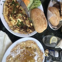 Veggie omelette and a pancake!! Veggie omelette and a pancake!!