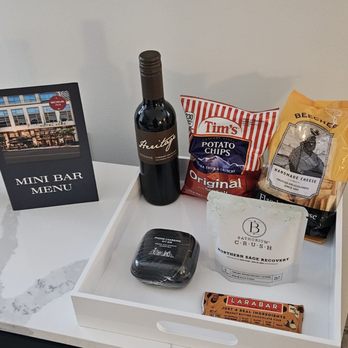 Hotel 1000 - Mini bar - Hotels Near Me - Seattle, Washington
