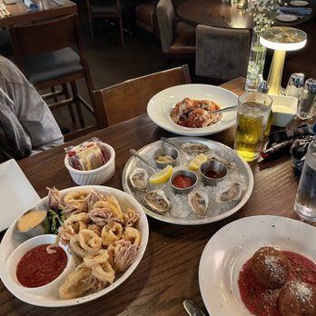 Napoli 3 - Calamari, arancini, meatball, oysters - Wine Bars Near Me - St Charles, Missouri