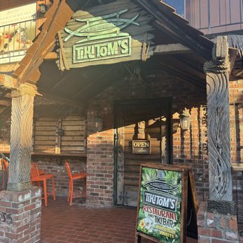 Tiki Tom’s - Outside - Tiki Bars Near Me - Walnut Creek, California Tiki Tom’s - Outside - Tiki Bars Near Me - Walnut Creek, California
