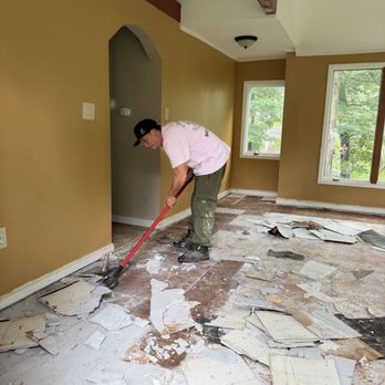 2 Daughters Enterprises - Flooring Demo - Handyman Near Me 2 Daughters Enterprises - Flooring Demo - Handyman Near Me