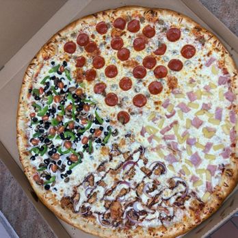 Casa de Pizza & Wings - 4 topping pizza - Pizza Near Me - Las Vegas, Nevada Casa de Pizza & Wings - 4 topping pizza - Pizza Near Me - Las Vegas, Nevada