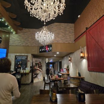 RoadHouse Cinemas - Lobby - Cinema Near Me - Tucson, Arizona