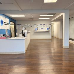 Labcorp - Overall view walking in