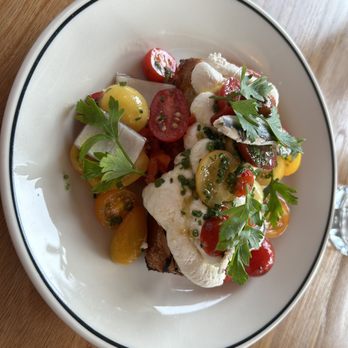 Name’s On The Way - Tomato and burrata - Caterers Near Me - Montreal, Quebec Name’s On The Way - Tomato and burrata - Caterers Near Me - Montreal, Quebec