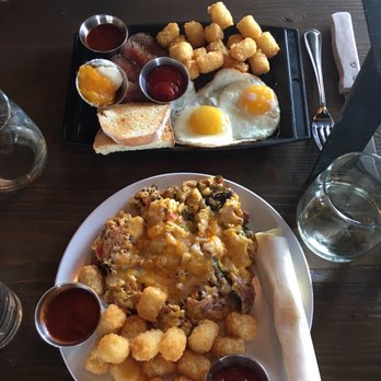 Clutch - Tri-tip with eggs, pulled pork scramble + tater tots = HEAVEN - Mexican Near Me - Venice, California