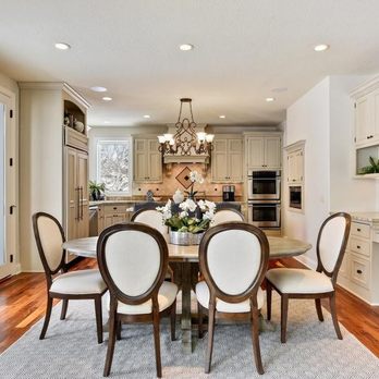 Chazin Interiors - Chanhassen Stage | Informal Dining Room - Home Staging Near Me - Wayzata, Minnesota