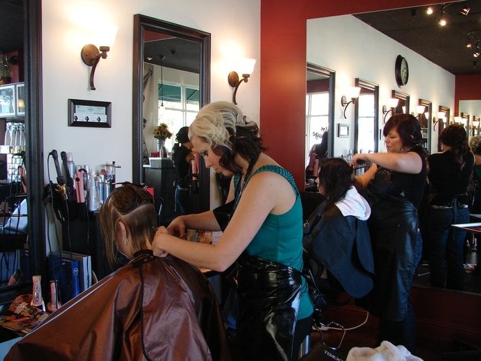 Salon Rouge Logo