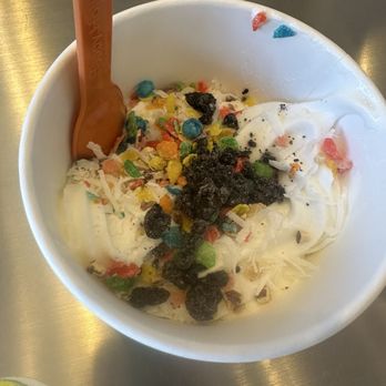 Yogurtland - Yogurt - Ice Cream & Frozen Yogurt Near Me - Los Angeles, California