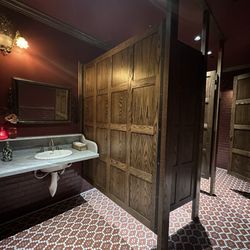 Doberman Drawing Room - Women's restroom