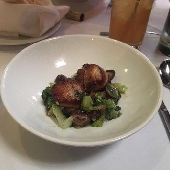 The Crossing - Roasted sea scallops - New American Near Me - Clayton, Missouri