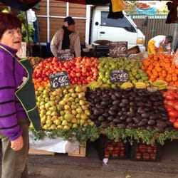 Puesto 51 - Feria de Avenida Grecia - La casera presenta...