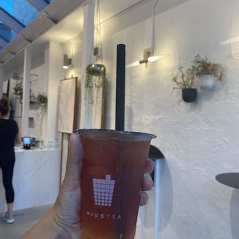 Miu's Tea - Small strawberry green tea with passion fruit jelly - Bubble Tea Near Me - South Miami, Florida Miu's Tea - Small strawberry green tea with passion fruit jelly - Bubble Tea Near Me - South Miami, Florida