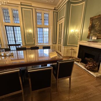 Casa Loma - Museums Near Me - Toronto, Ontario