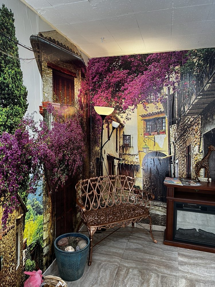 RAZZLE DAZZLE DOG GROOMING Updated October 2024 5338 N 7th Ave