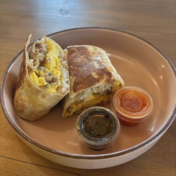 Finca Paso Robles - Breakfast burrito - Mexican Near Me - Paso Robles, California Finca Paso Robles - Breakfast burrito - Mexican Near Me - Paso Robles, California