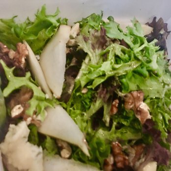 Ristorante Due Rose - Insalata di Pere - Italian Near Me - Pinole, California Ristorante Due Rose - Insalata di Pere - Italian Near Me - Pinole, California