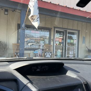 Canine Creek - Pet Groomers Near Me - Tehachapi, California Canine Creek - Pet Groomers Near Me - Tehachapi, California