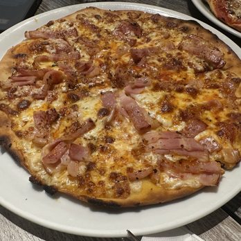 Pizzeria Carla - diavolo pizza - Pizza Near Me - Barcelona, B Pizzeria Carla - diavolo pizza - Pizza Near Me - Barcelona, B