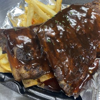Ribs & Soul - Slab of rib dinner - Soul Food Near Me - Mount Clemens, Michigan