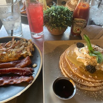 Toast - Lemon berry pancakes with a Side of Hash Browns & bacon, with a Pom Punch - Breakfast & Brunch Near Me - Temecula, California