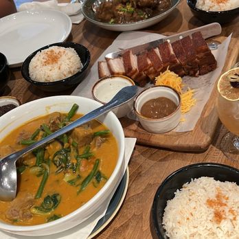 Avenida Restaurant - Filipino Near Me - San Mateo, California