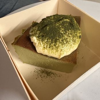 Ando Patisserie - Basque Matcha Lava Cheesecake / 抹茶流心巴斯克起司蛋糕 - Desserts Near Me - New York, New York Ando Patisserie - Basque Matcha Lava Cheesecake / 抹茶流心巴斯克起司蛋糕 - Desserts Near Me - New York, New York