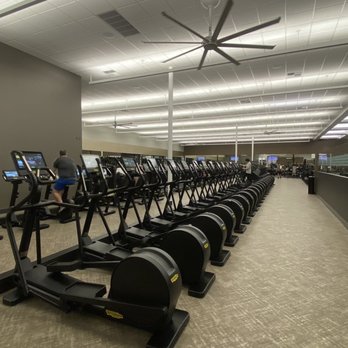 Club Studio - Gyms Near Me - Irvine, California Club Studio - Gyms Near Me - Irvine, California