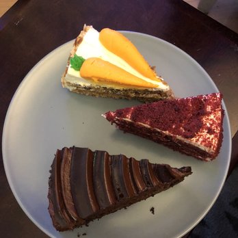Purple Cat Cafe - Large rich slices - Cafes Near Me - Glasgow, GLG
