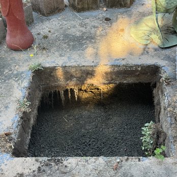 Loose Deuce Septic & Tank Services - 12 years- 2 people - Septic Services Near Me - Springfield, Oregon