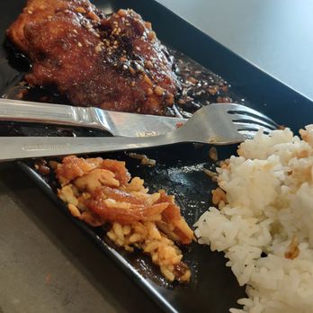 Dumpling King - This is the nasty  sesame seed chicken with white rice that chicken is tough, stringy, tasteless and chewy. - Chinese Near Me - North Miami Beach, Florida