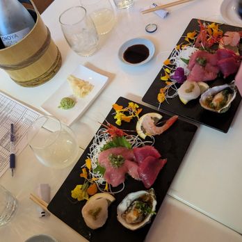 Sushi Noguchi - omakase - blue fin toro and otoro, amaebj, scallop, and an oyster - Sushi Bars Near Me - Yorba Linda, California Sushi Noguchi - omakase - blue fin toro and otoro, amaebj, scallop, and an oyster - Sushi Bars Near Me - Yorba Linda, California