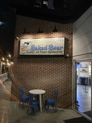 The Baked Bear by null