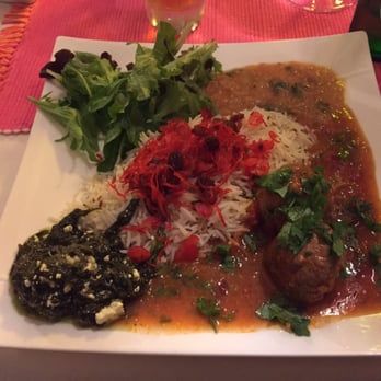 Pamir - Meatballs with lentil sauce, spinach with cheese and rice - Afghan Near Me - Nice, 06