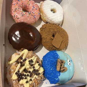 Homies Donuts - Homer, Cheesecake, Boston Cream, Biscoff, Cannoli, Cookie Monster donuts - Desserts Near Me - Scarborough, Ontario