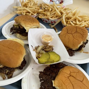 For The Win - Burgers Near Me - Glendale, California For The Win - Burgers Near Me - Glendale, California