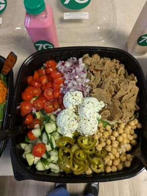 7 Greens Detroit Salad Co. by null