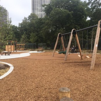 Sunshine Playground - Big kid swings and to run - Parks Near Me - Chicago, Illinois
