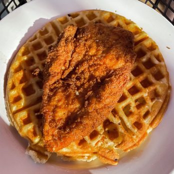 Café Eclectic - Chick'n-N-Waffle - Breakfast & Brunch Near Me - Memphis, Tennessee