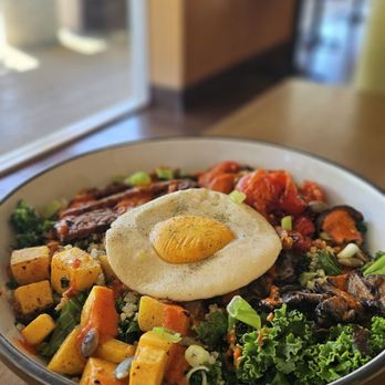 Veggie Grill by Next Level - Buddha Brunch Bowl - Vegan Near Me - Long Beach, California