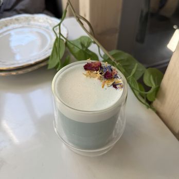 Vert Frais - 6.75- Blue Moon Latte 5/10 Taste like sugar water - Cocktail Bars Near Me - Long Island City, New York