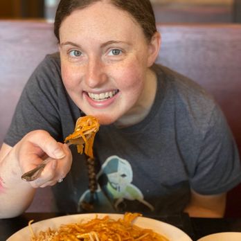 Arawan Thai Cuisine - 80 Pad Thai - Thai Near Me - Portland, Oregon