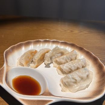 Oishii Ramen And Bar - pan fried gyoza - Ramen Near Me - Forney, Texas