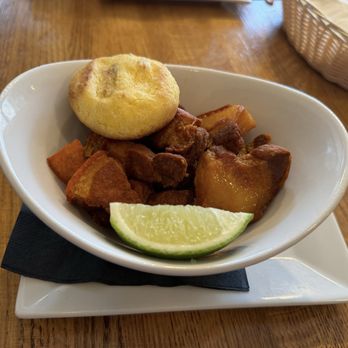 El Peñol 3 - Colombian Near Me - Brookline, Massachusetts