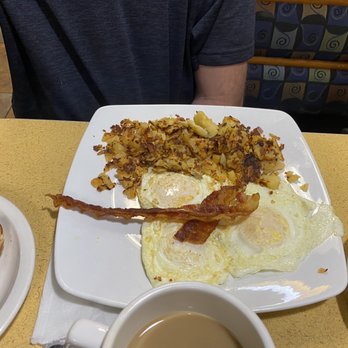 Skyway Cafe - Breakfast & Brunch Near Me - St. Petersburg, Florida Skyway Cafe - Breakfast & Brunch Near Me - St. Petersburg, Florida