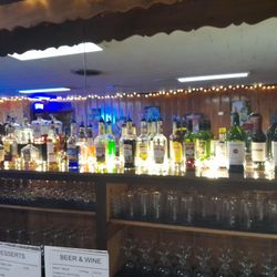 Johnnys Bar and Grille